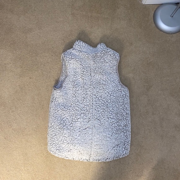 Fuzzy Vest - Picture 3 of 3